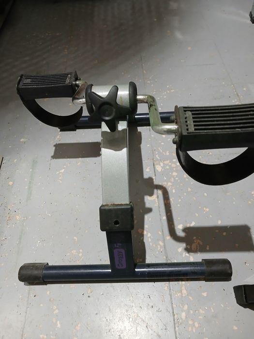 Pedaleira de Reabilitação fisica Crossy Foldy