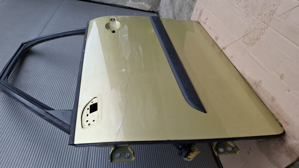 Peugeot/Citroen C4 Picasso 2007-2013 двері передні LH, ліві DR1504 9002X7