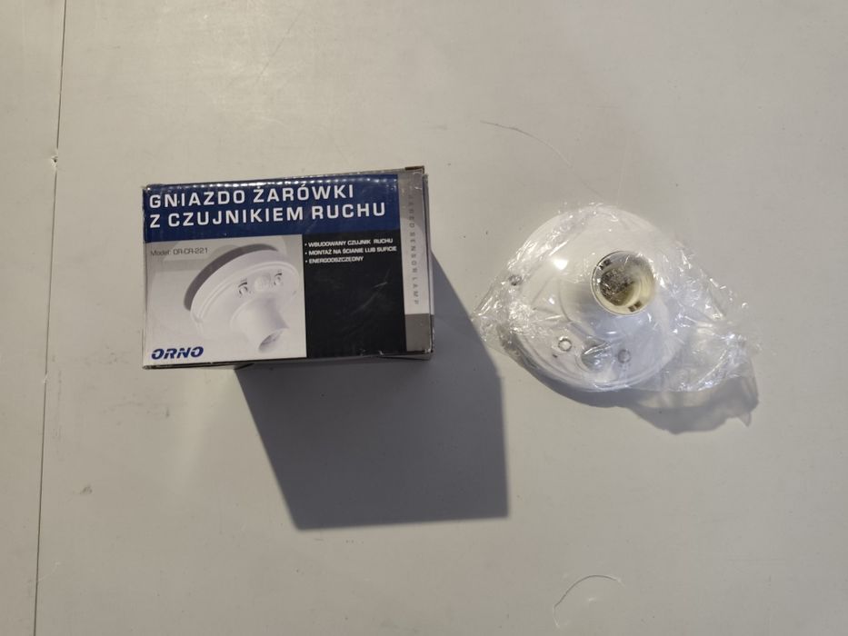 Casquilho / Aplique E27 com Sensor de Movimento ORNO OR-CR-221 (Novo)