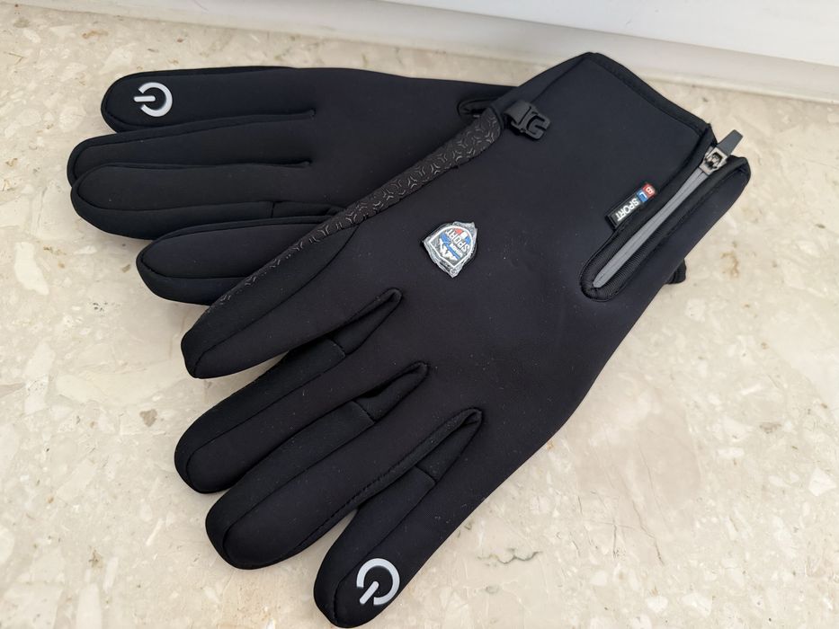 NOWE Ciepłe Sportowe rękawiczki z membraną gumowanym chwytem rozm XL