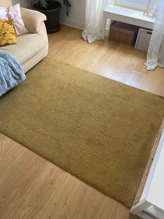 Tapete Ikea amarelo