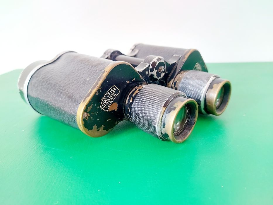 Binóculos alemães Delactis com bolsa de pele. Lentes Carl Zeiss
Lentes