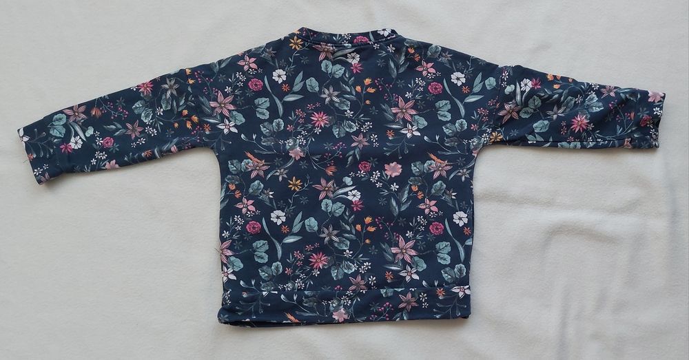 Bluzka z motywem kwiatów Coccodrillo rozmiar 92 cm