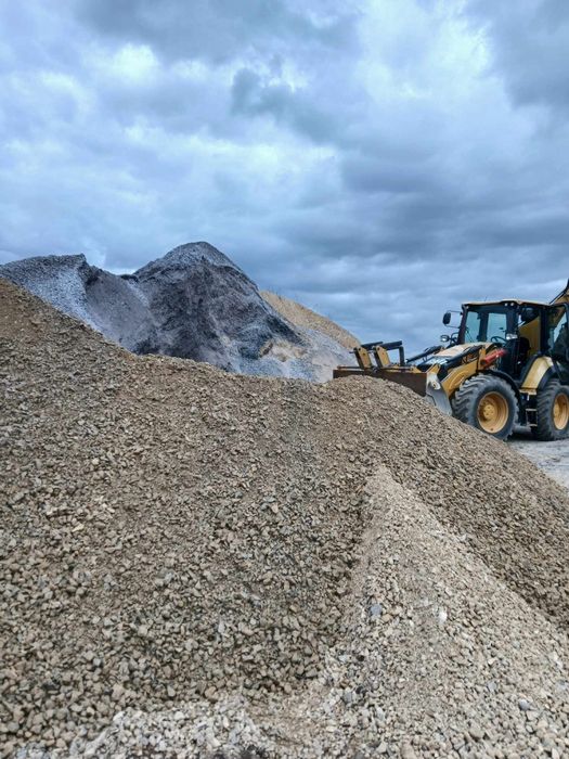 Kruszywo,piasek,kamień drogowy,,pospółka,piach zasypowy,tłuczen grys