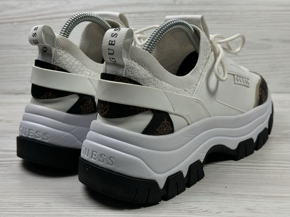 GUESS 40 26см. Оригінал