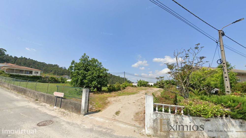 Terreno de 3300m2, em Paredes.