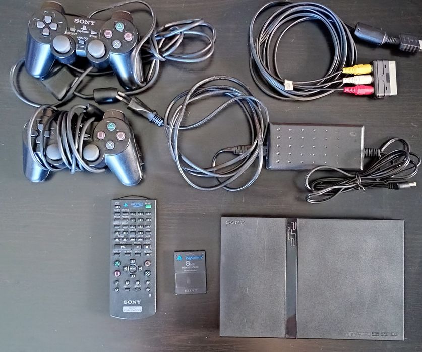 PS2 Slim + Comandos + 20 Jogos + Cartão Memória