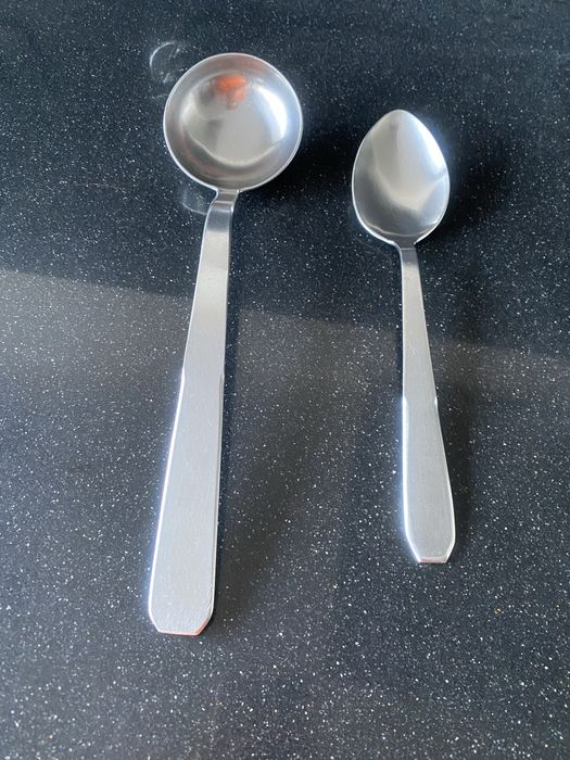 Talheres de servir refeição em inox