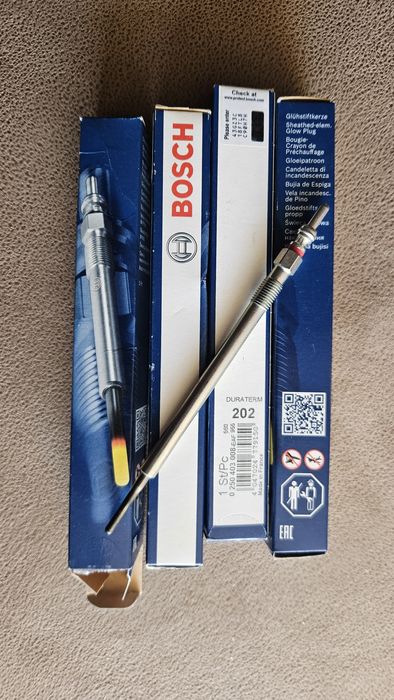 Продам свечи накала Bosch 0 250 403 008 для Мерседеса.