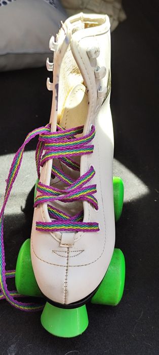 Patins brancos criança