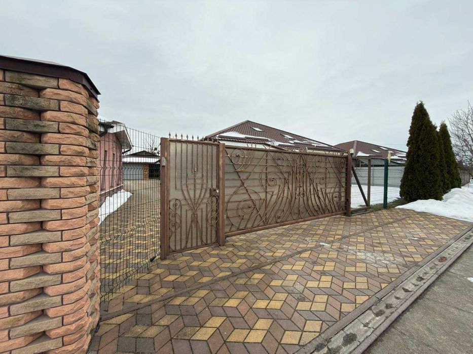 СПЕЦІАЛЬНА ПРОПОЗИЦІЯ/справді сімейний будинок 170м в центрі Гостомеля