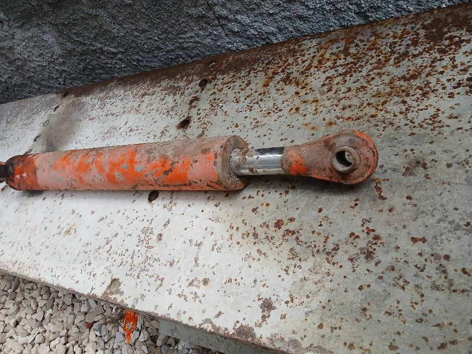 Vendo motor e cilindro hidráulico