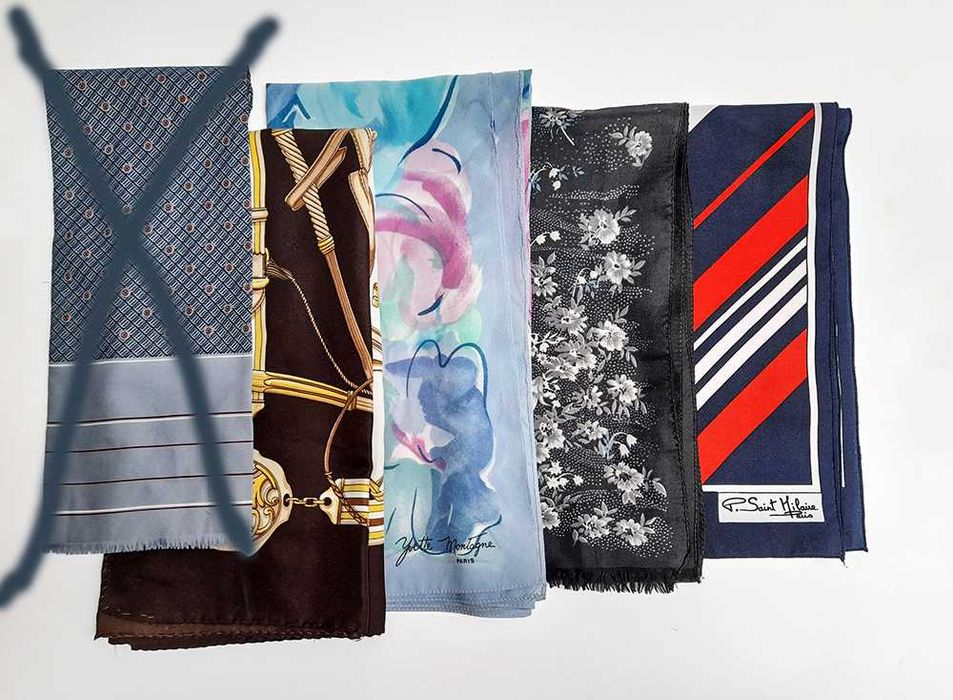 Variado conjunto Lenços Cachecóis Echarpes Gravatas 21 Peças