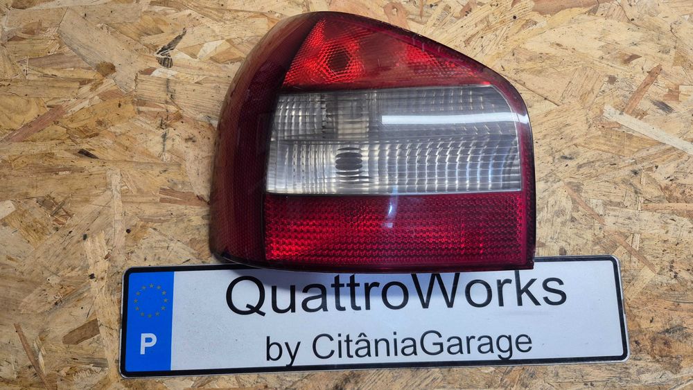 Farolim Stop Esquerdo Audi A3 8L Facelift 1999 a 2003 Ref. 8L0945095B Original