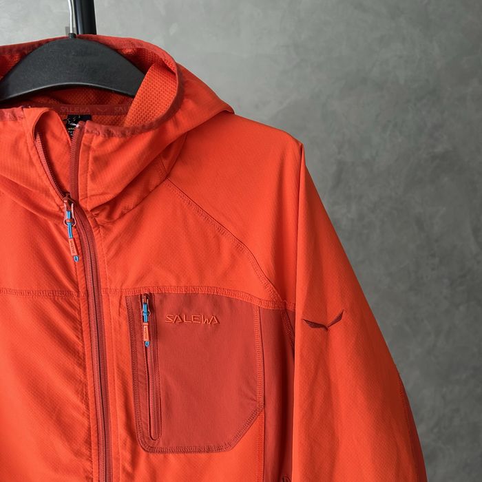 Трекінгова легка куртка / Вітровка Salewa Cir 2.0