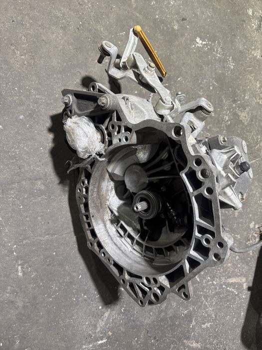 Skrzynia biegow opel corsa d 1.3cdti