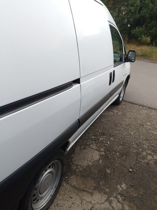 Вантажні перевезення .