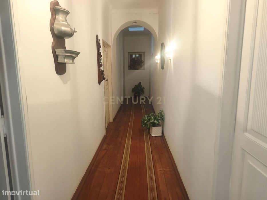 Espaçosa Propriedade para Recuperação em Elvas, Portalegre