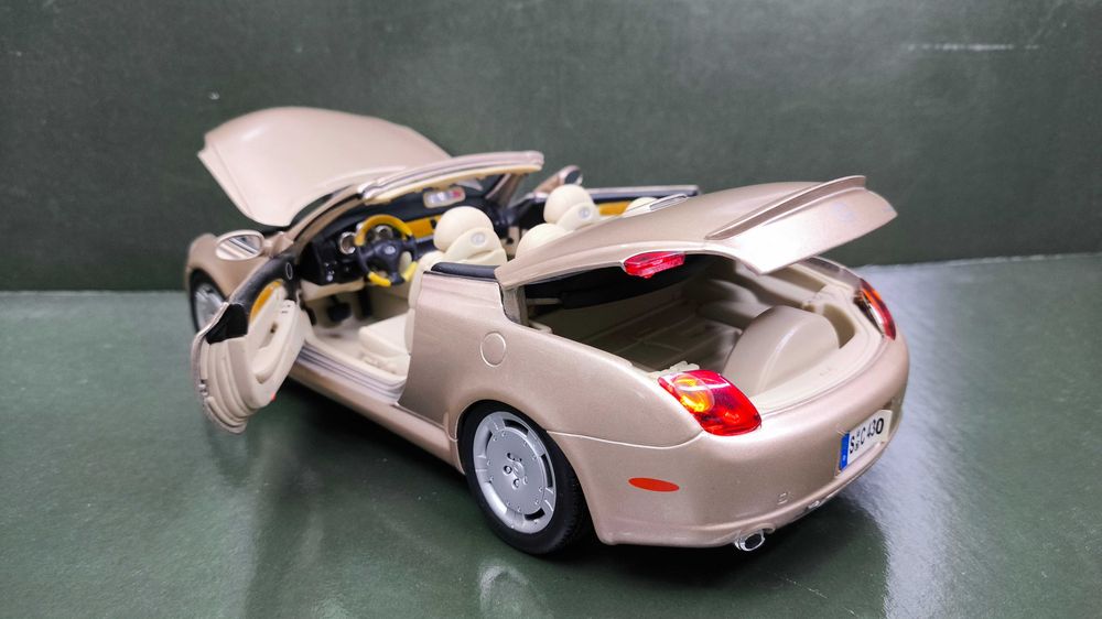 Модель 1.18 Lexus SC430, Maisto, Thailand