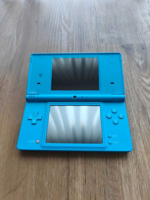 Nintendo DSi + 2 Jogos (Mario & Sonic nos Jogos Olímpicos + Harry Potter e o Príncipe Misterioso)