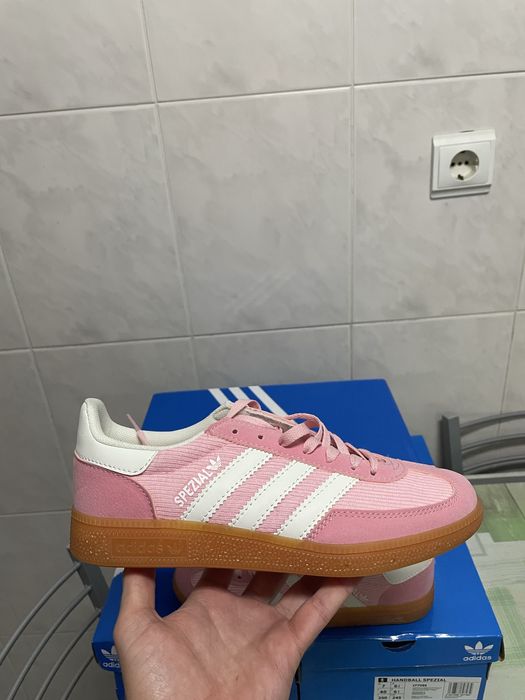Adidas Spezial novas
