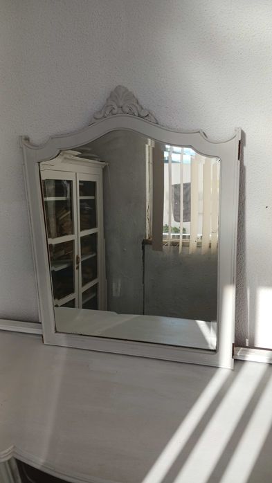 Toucador antigo em madeira maçiça