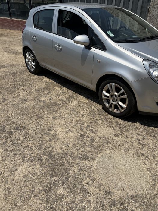 Opel corsa D 1.3 cdti