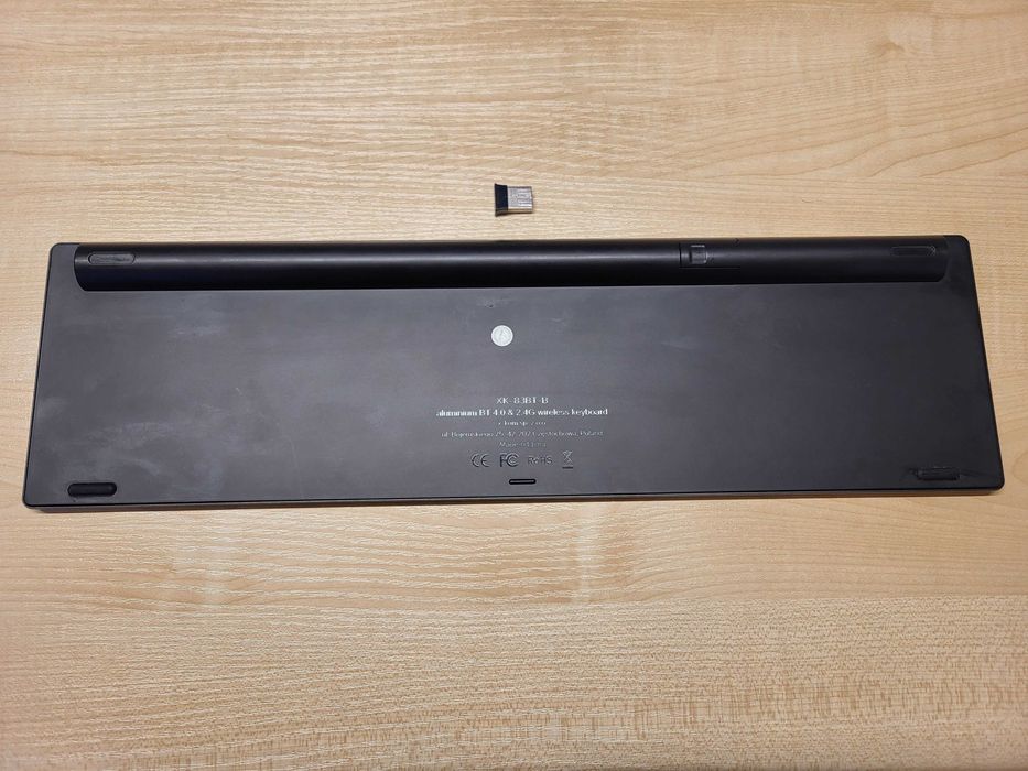 Klawiatura x-kom Aluminium Wireless Keyboard (Czarna 2,4Ghz Bluetooth)