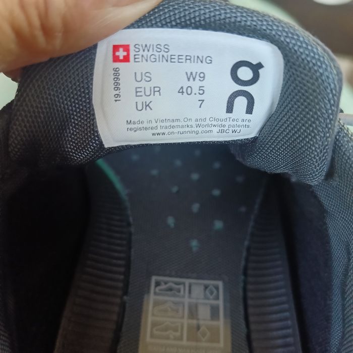 On Running Cloud 6 sportowe damskie r. 40,5 jak nowe!