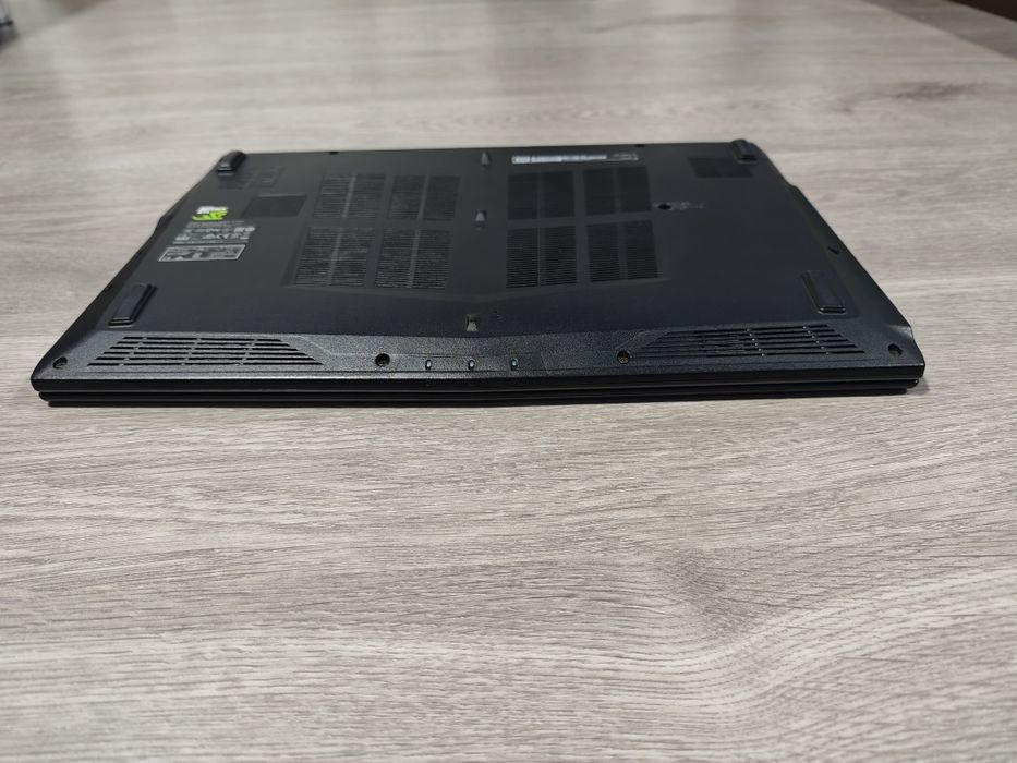 Laptop MSI GV62 8RE Core I7/8GB/GTX1060 6GB/SSD+HDD
