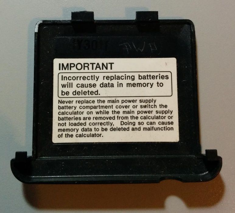 Tampa pilhas para Calculadora Gráfica Casio