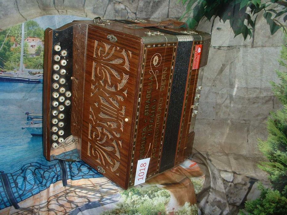 Concertina para venda N, 1018