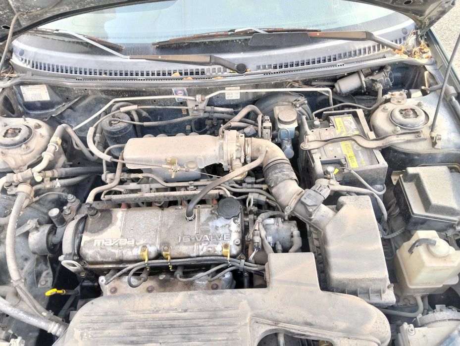 Mazda 323f para despachar