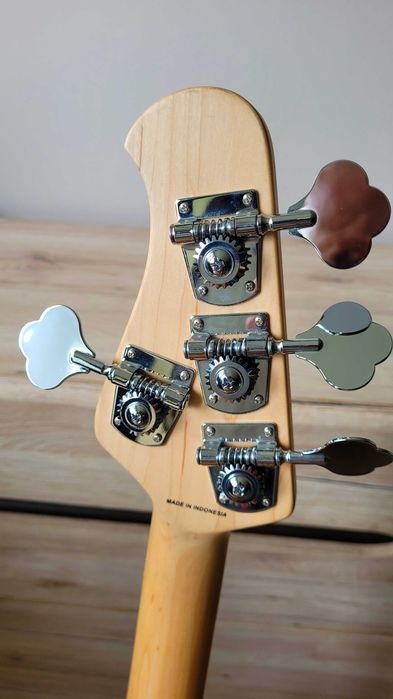 Gitara basowa Sterling Ray34 NAT + pokrowiec. Super Stan!