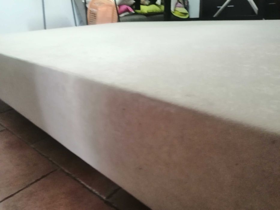 sommier em veludo comprimento 1,90m