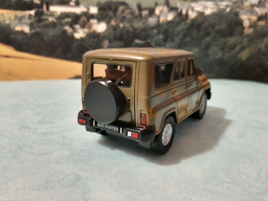 Модель Уаз 3152.Масштаб 1/36.