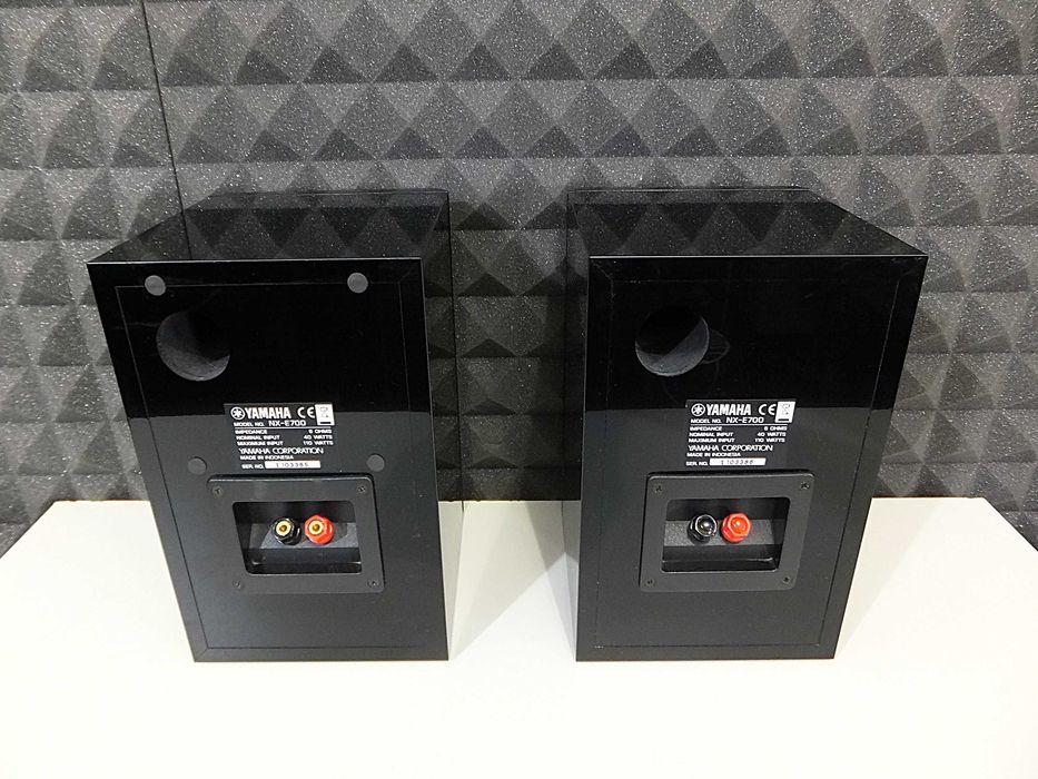 Kolumny głośnikowe monitorki YAMAHA NX-E700 Pianocraft