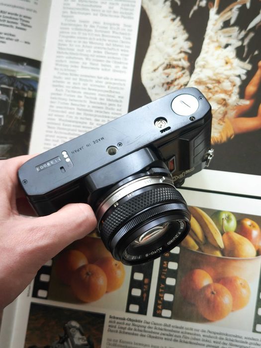 Фотокамера Olympus OM-PC з обʼєктивом Zuiko 50mm f/1.8
