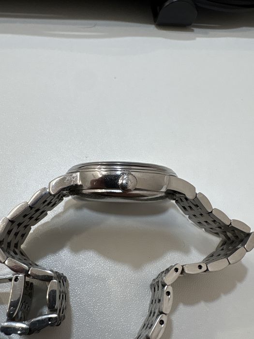Omega De Ville prateado