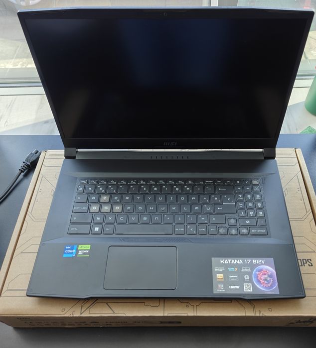 Laptop MSI Katana 17 i7-12650H RTX 4070