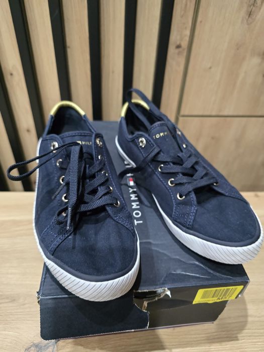 Trawki Tommy Hilfinger