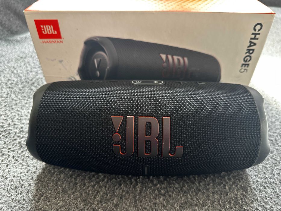 Портативна акустика JBL Charge 5 Black