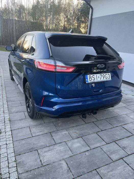 Samochod Ford Edge