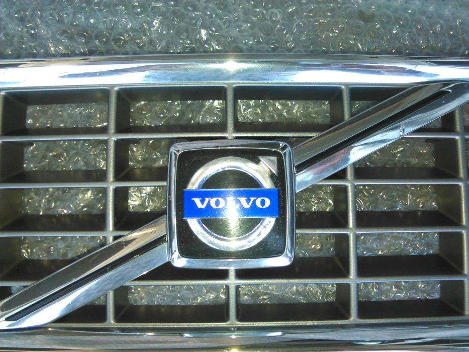 Grelha Frontal Volvo S80 2000 a 2006