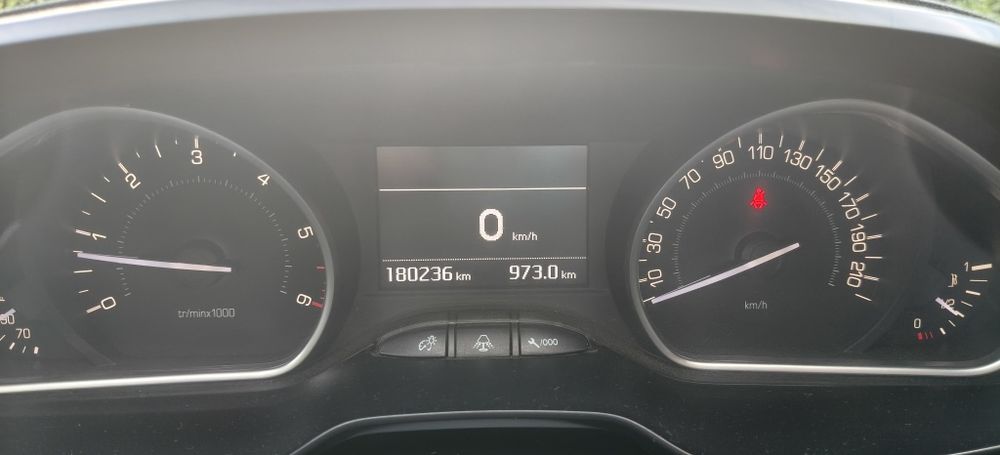 Peugeot 208 1.6 hdi