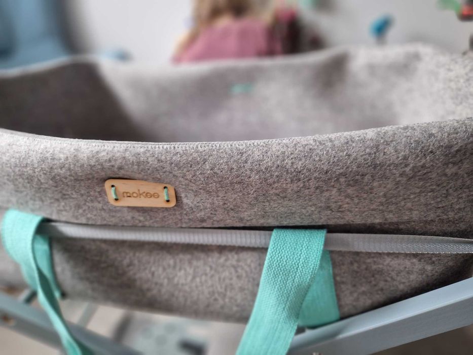 Mokee WoolNest Kosz Mojżesza ze stojakiem kolor lazurowy