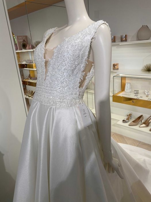 Suknia ślubna księżniczka Izabel Janachowska Wedding Store 36/38