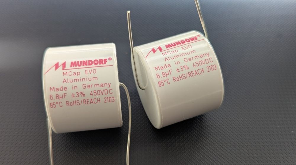 Конденсатори Mundorf MCap EVO Aluminium 6.8uF 450V (Пара, Нові)
