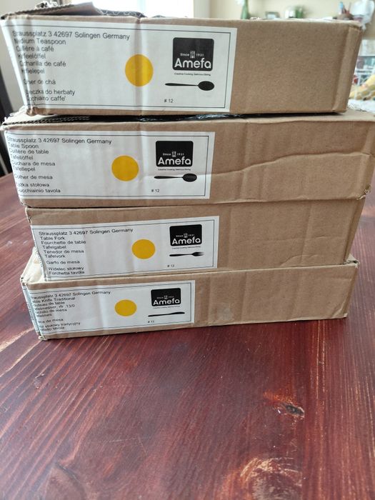 Zestaw sztućców stołowych