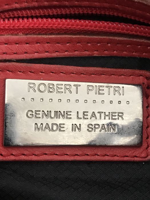 Mala vermelha em pele Robert Pietri